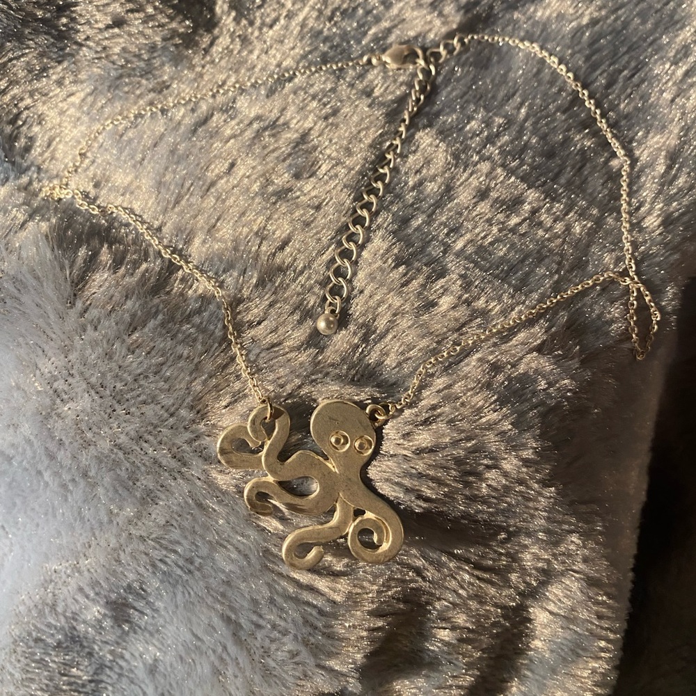 🏷 3for$20 
Octopus silver necklace